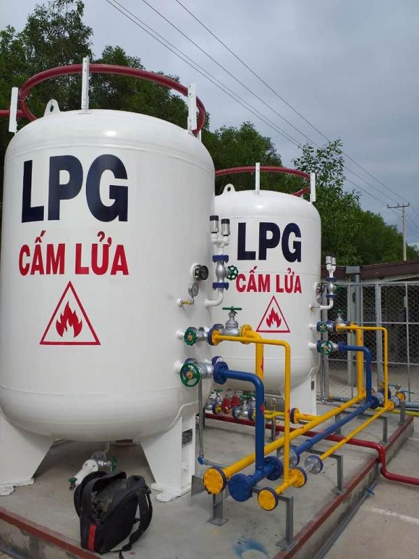 Bồn LPG 3 tấn LPG 3T175D, V: 7,44m3, WP1.8Mpa, Kiểu đứng